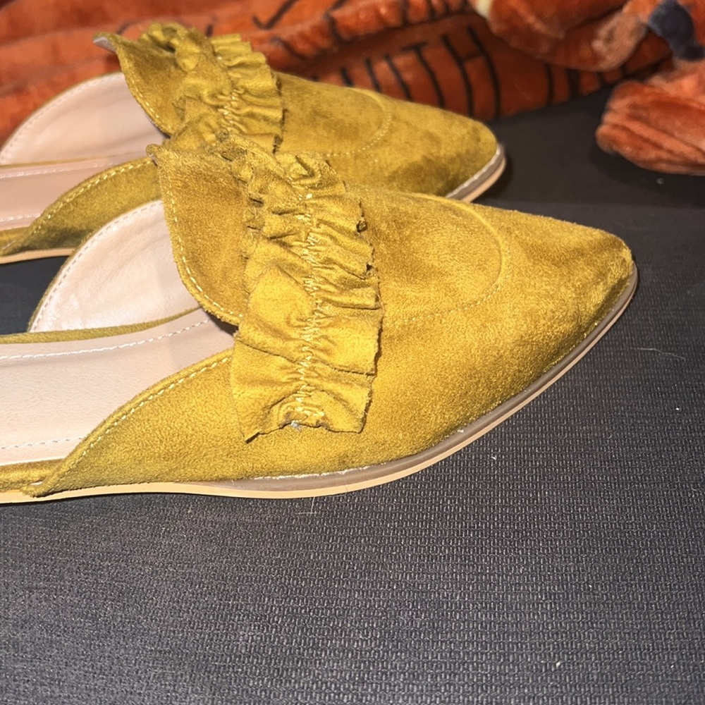 Women’s Journee flat mules, dressy shoes , size 8, excellent condition - Picture 8 of 12